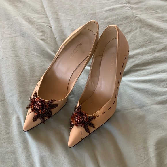 ALDO Tan Brown Leather Pointy Toe - Picture 1 of 8
